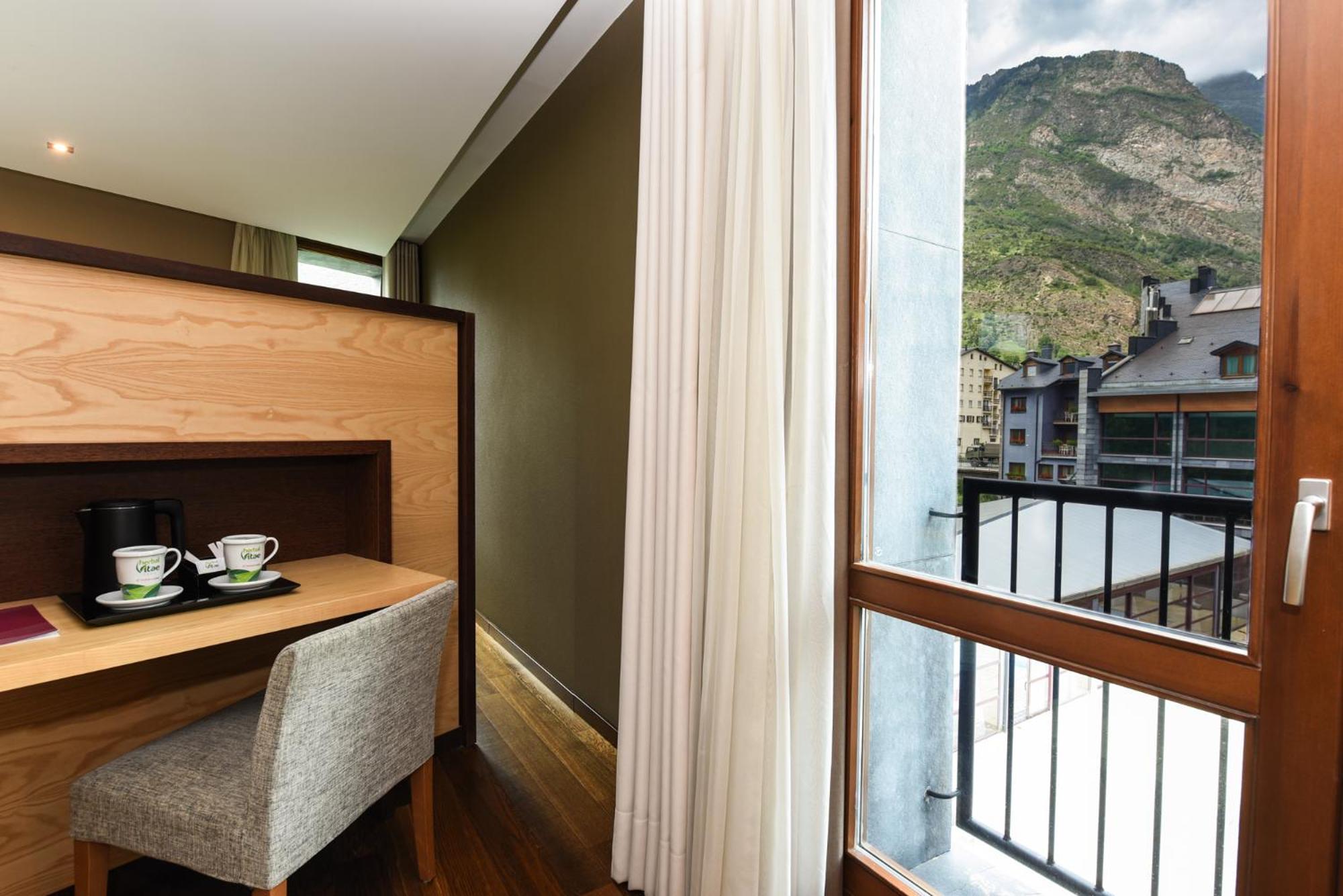 Sommos Hotel Aneto Benasque Ngoại thất bức ảnh