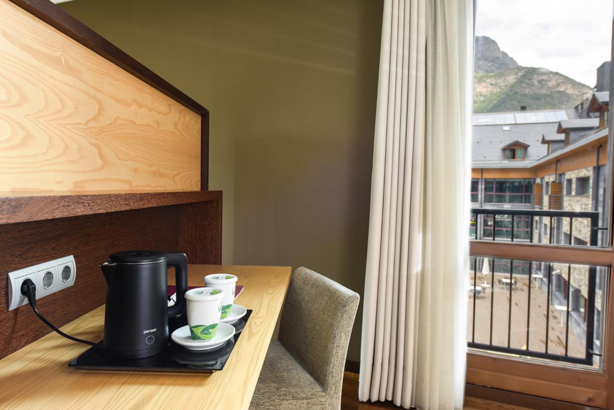 Sommos Hotel Aneto Benasque Ngoại thất bức ảnh