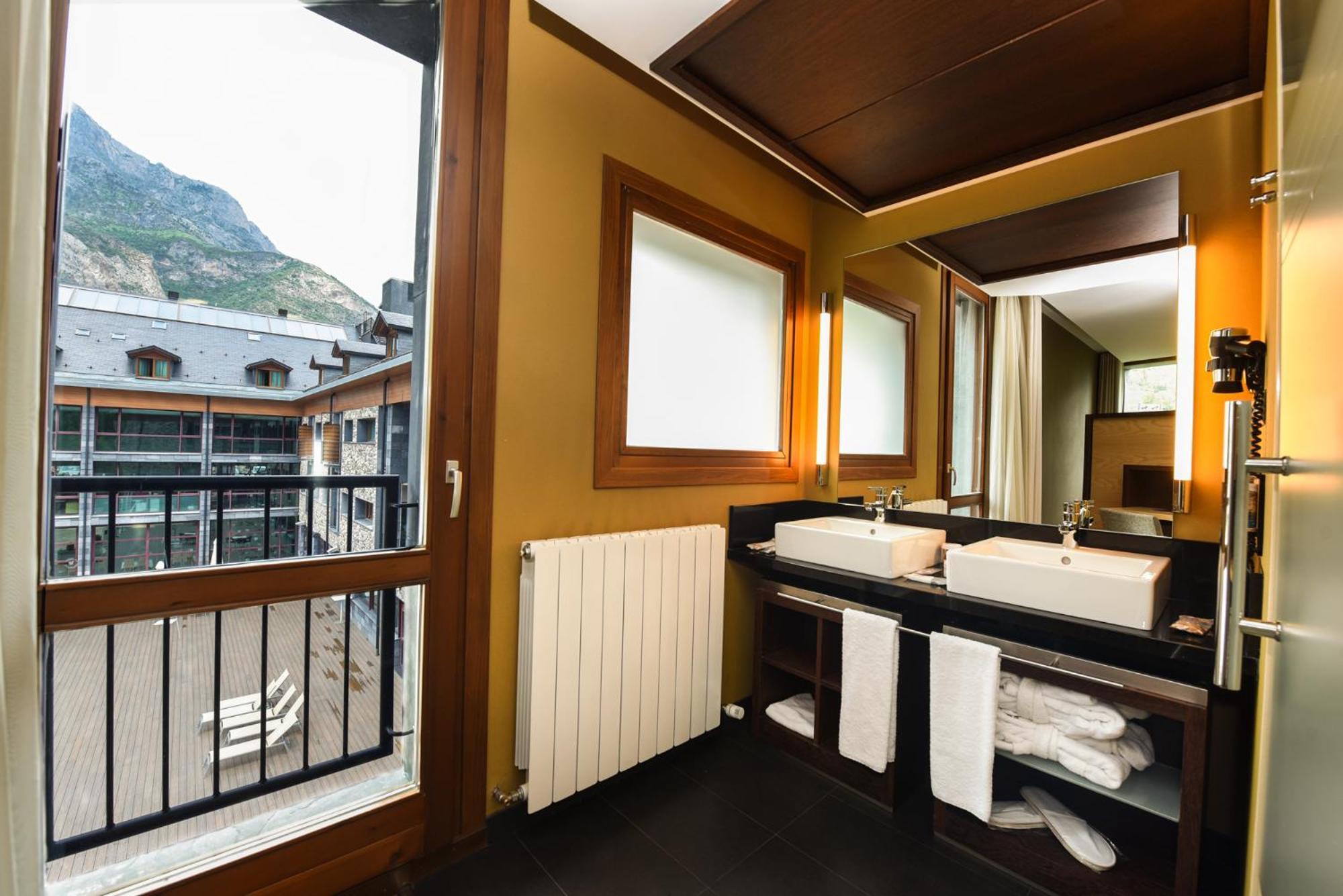 Sommos Hotel Aneto Benasque Ngoại thất bức ảnh
